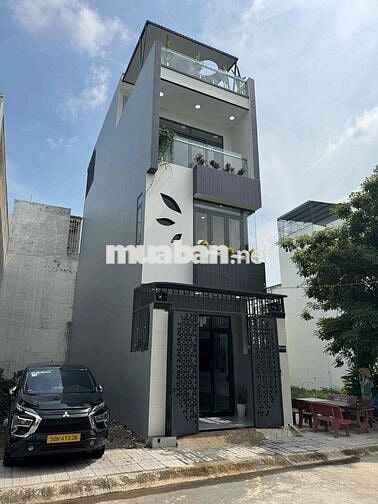 Nhà 1 trệt 2 lầu Sân thượng . Thiết kế đẹp hiện đại . Sổ HC đầy đủ..