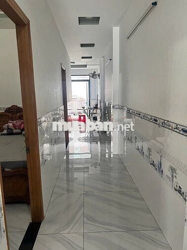 Nhà phố trệt lầu. Tại Lê Văn Lương. Sổ hồng riêng. Mua bán cc ngay.