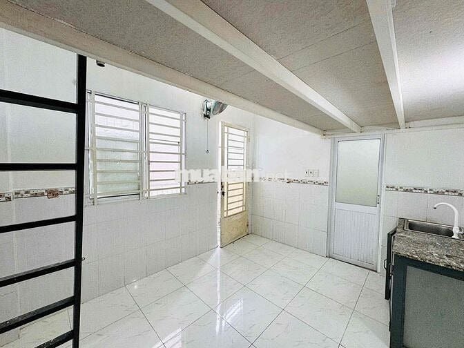 Cho thuê Duplex tiện nghi cơ bản