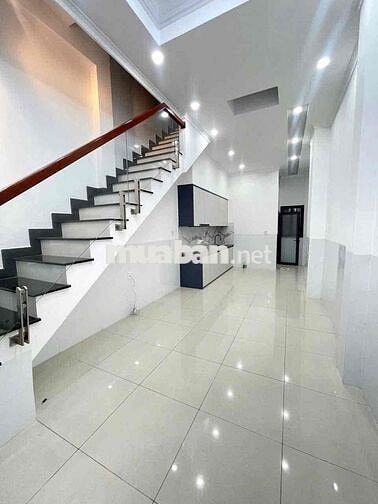 Nhà mới 2 lầu 3 phòng Hẻm Trần Hưng Đạo