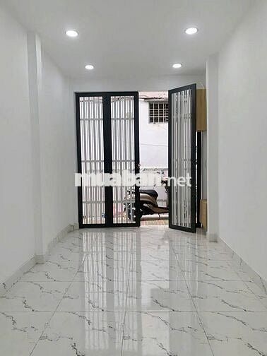 Cho thuê nhà nguyên căn 1trệt 2 lầu 2 phòng ngủ 1 phòng khách 3 toilet