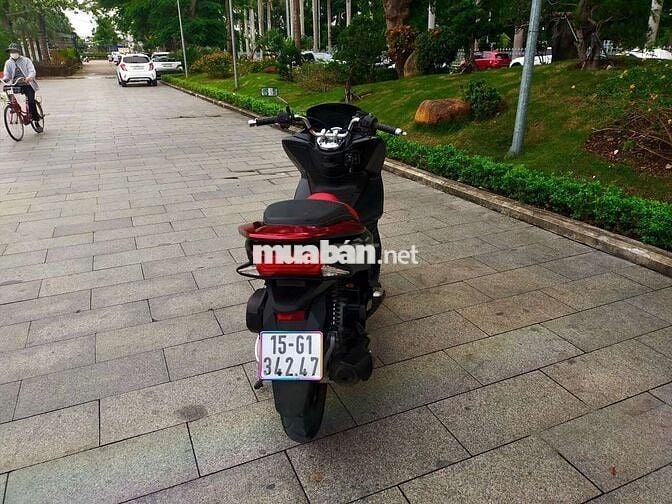 Bán PCX  Zin Đai Chất Đẹp Long Lanh Như Hình .