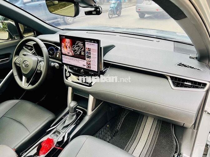 Toyota Corolla Cross 2025 1.8V - 5000 km