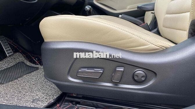 Kia Cerato 2018 2.0 AT Premium - 90 km