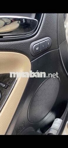 Kia Cerato 2018 2.0 AT Premium - 90 km