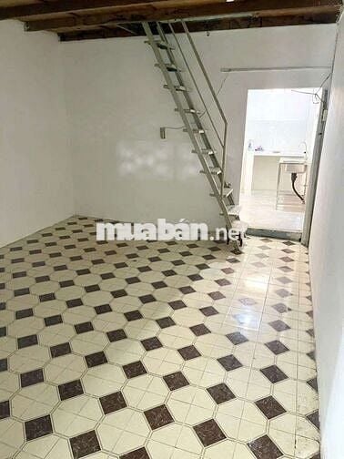 Bán nhà gác lửng 4 x 14 , cạnh bên trường Lý Chính Thắng 2