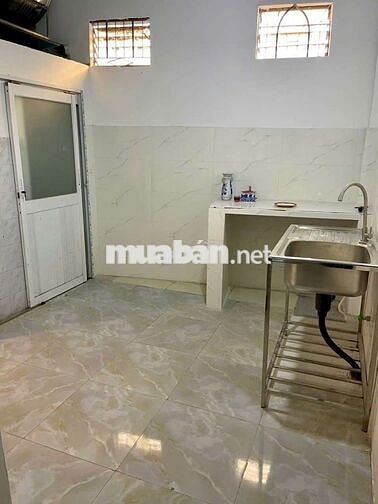 Bán nhà gác lửng 4 x 14 , cạnh bên trường Lý Chính Thắng 2