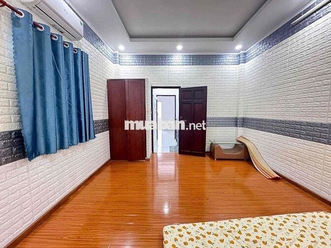 Nhà hẻm xe hơi quang trung p12 gần emart Phan huy ích