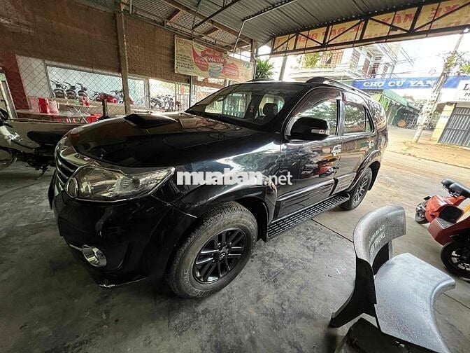 Toyota Fortuner 2015 2.5G 4x2 - 90000 km
