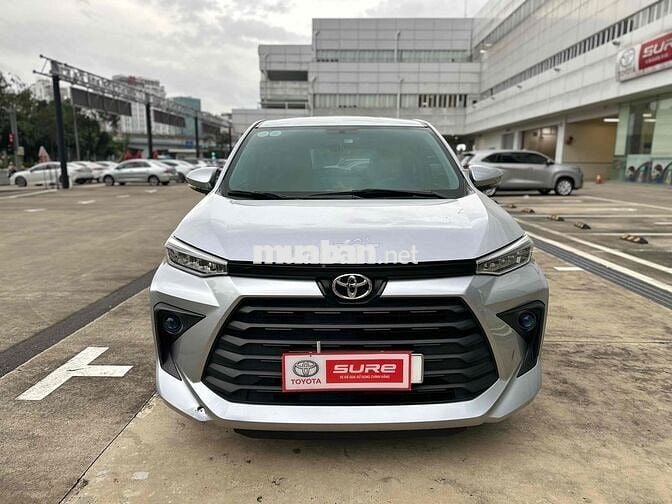 Toyota Avanza Premio 2023 Bạc 7c tự động