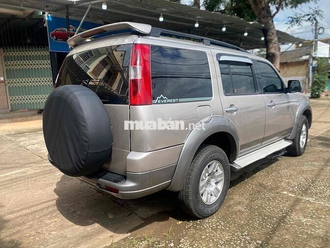 Ford Everest 2008 2.5L 4x2 MT - 130000 km