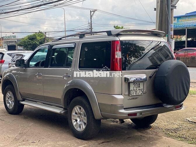 Ford Everest 2008 2.5L 4x2 MT - 130000 km