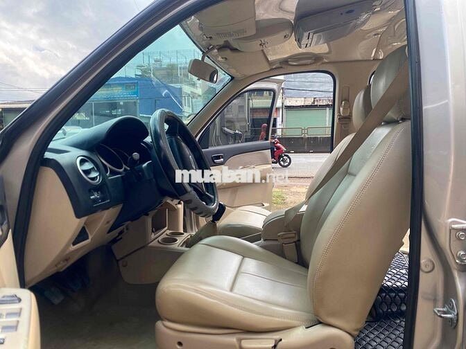 Ford Everest 2008 2.5L 4x2 MT - 130000 km