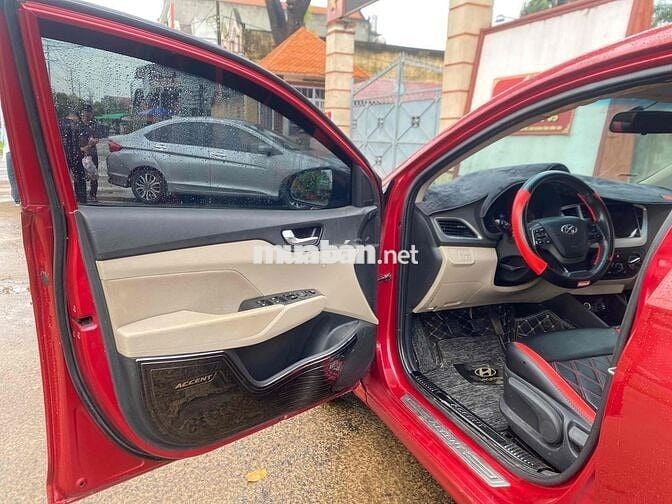 Hyundai Accent 2018 1.4 MT - 110000 km