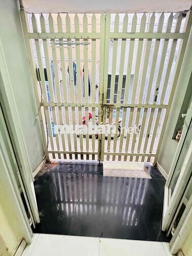 NHÀ SỔ HỒNG RIÊNG LẦU TRỆT đường Nguyễn Hiền vô gần trường Lê Quý Đôn