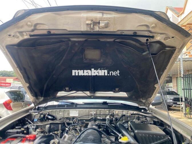 Ford Everest 2008 2.5L 4x2 MT - 130000 km