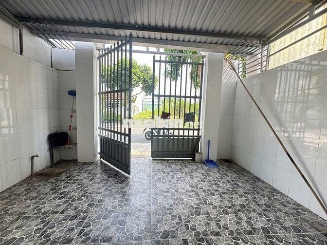 Căn nhà SHR đang cho thuê 6tr 1 tháng gần BV Xuyên Á 750 triệu