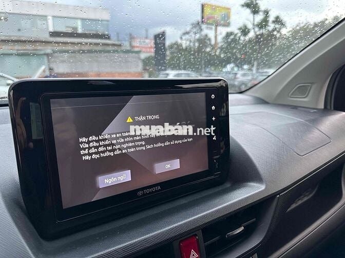 Toyota Avanza Premio 2023 Bạc 7c tự động