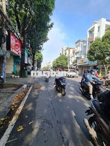 CHo thuê nhà mặt tiền đường Ông ích khiêm 5x12m 4L gần ngã 4 sầm uất