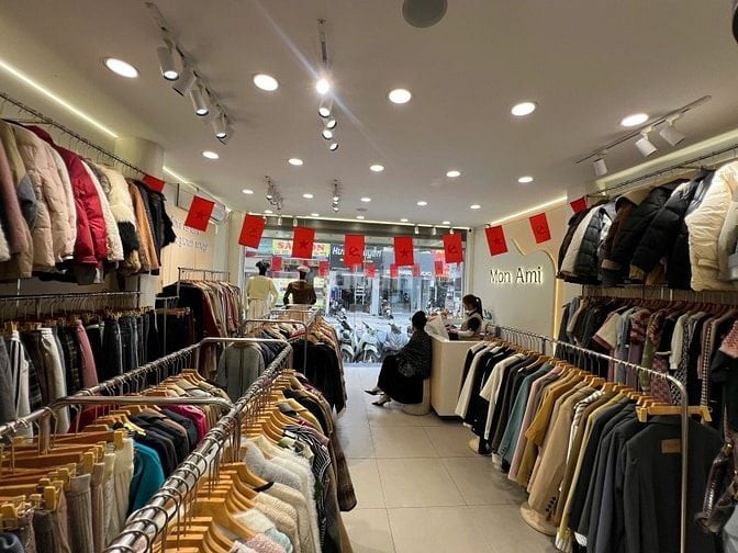 nhà mặt phố Tạ Quang Bửu, Hai Bà Trưng 68m, 6t, mt 5.5m. Giá: 59.9 tỷ