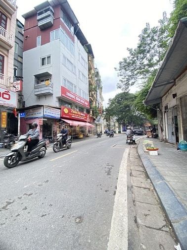 nhà mặt phố Tạ Quang Bửu, Hai Bà Trưng 68m, 6t, mt 5.5m. Giá: 59.9 tỷ