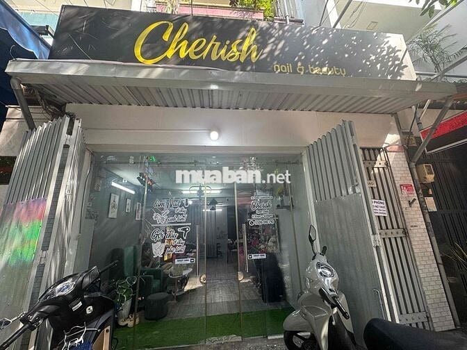 “Sang tiệm nail gội full đồ, mặt bằng đẹp, cần sang gấp”