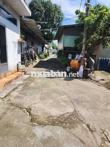 BÁN ĐẤT TẶNG 3 CĂN NHÀ C4 ĐS 10 LINH XUÂN 180M2 CHỈ 5.8 TỶ TL