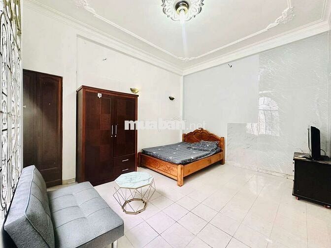 THUÊ CĂN HỘ CỬA SỔ TRỜI ĐỦ NỘI THẤT NGAY SÁT BÊN SÂN BAY TÂN SƠN NHẤT