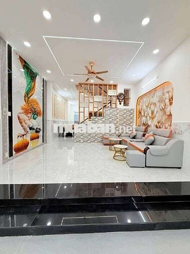 NHÀ MẶT TIỀN NHỰA THÔNG BÀ ĐIỂM GẦN PHAN VĂN HỚN CHỢ ĐẠI HẢI