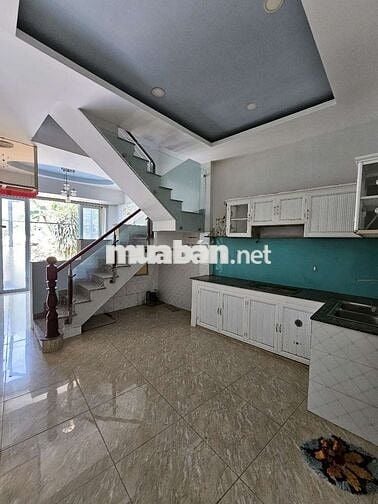 Nhà Hẻm Ô Tô đường Phan Anh Giáp Quận 6.Nhà 3 Tầng đang sửa sang đẹp.