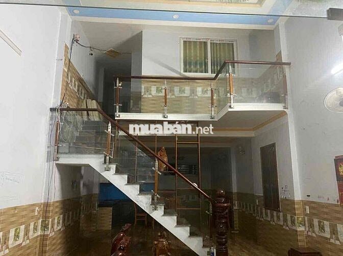 chính chủ cần bán nhà sổ riêng xây kiên cố