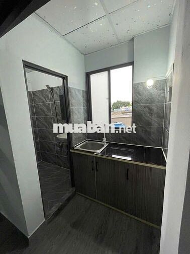 🔴Phòng rộng rãi có gác - Cửa sổ trời thoáng mát