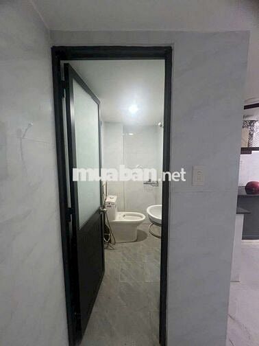 Bán nhà sổ hồng chung đất thổ cư đường xe hơi