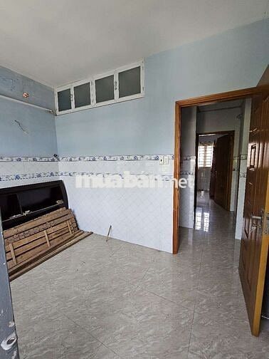 Nhà Hẻm Ô Tô đường Phan Anh Giáp Quận 6.Nhà 3 Tầng đang sửa sang đẹp.