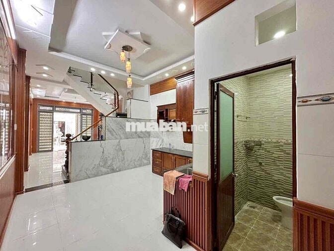 nhà ở riêng lẻ . 4x14 shr . pbhhB . bT