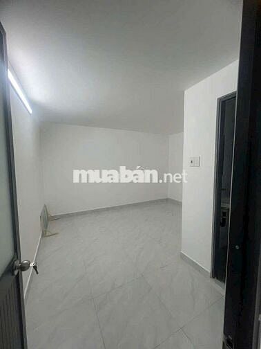 Bán nhà sổ hồng chung đất thổ cư đường xe hơi