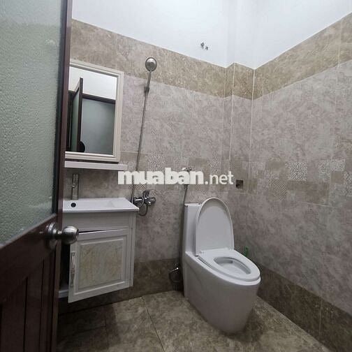 MẶT BẰNG TRỐNG SUỐT, KIÊN CỐ, 200M2, NGANG 10M KIỆT OTO PHẠM NHƯ XƯƠNG