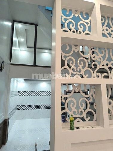 Bán nhà đẹp mặt đường Nguyễn Hữu Tuệ phố Cấm