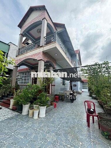 Biệt thự nghỉ dưỡng 520m được xây dựng tâm quyết kiên cố.