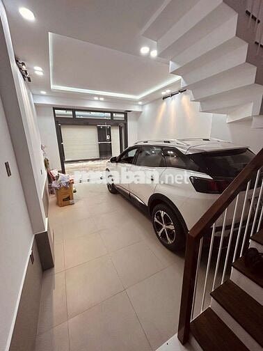 CHO THUÊ NHÀ MỚI ĐẸP HẺM XE TẢI ĐƯỜNG PHẠM VĂN BẠCH ◇ CỘNG HÒA TB