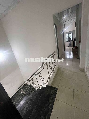 CHO THUÊ NHÀ MẶT TIỀN HÒA MINH GIÁ RẺ