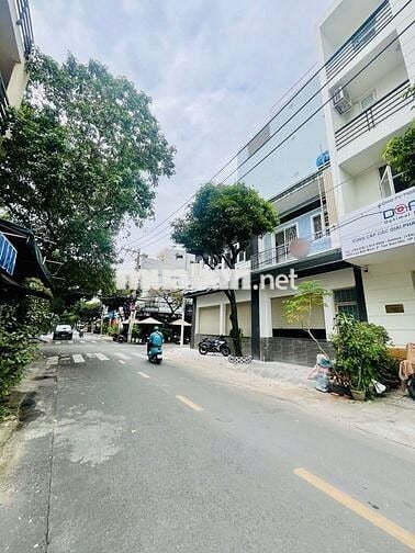 Cho thuê nhà căn góc 2 mặt tiền đường Nguyễn thái học 4,4x12m 1L