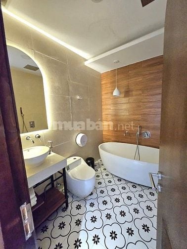 Bán Toà nhà Mặt tiền Dòng tiền ổn định 350 triệu/ tháng