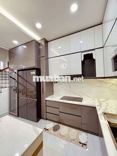 CHO THUÊ NHÀ MỚI ĐẸP HẺM XE TẢI ĐƯỜNG PHẠM VĂN BẠCH ◇ CỘNG HÒA TB