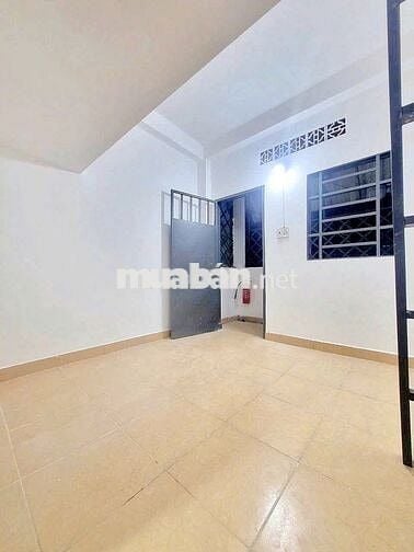 Phòng trọ có máy lạnh giá rẻ gần chợ Thạch Đà - Phạm Văn Chiêu