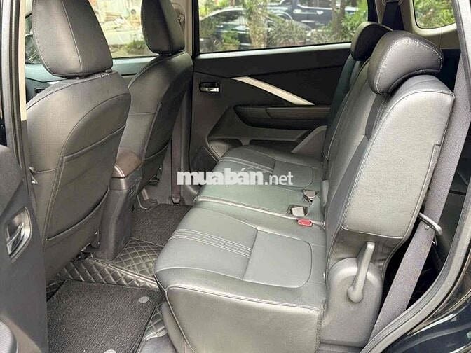 Mitsubishi Xpander 2024 Premium Đen 24.500 km