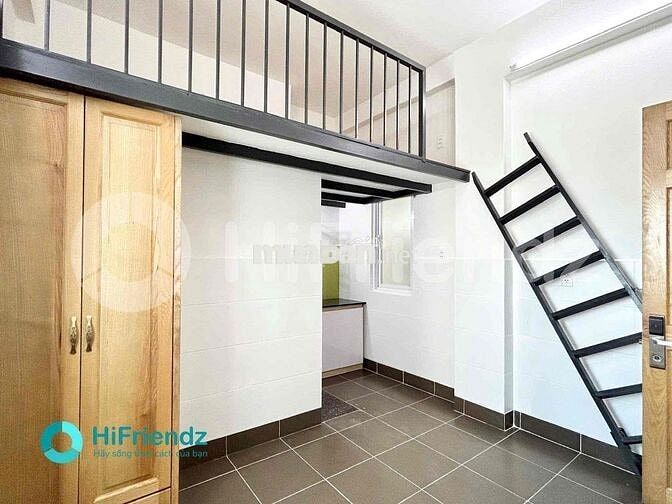 Duplex cửa sổ trời siêu thoáng Tô Hiệu gần Đầm Sen, trống vào ở ngay