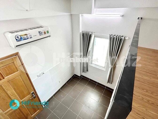 Duplex cửa sổ trời siêu thoáng Tô Hiệu gần Đầm Sen, trống vào ở ngay