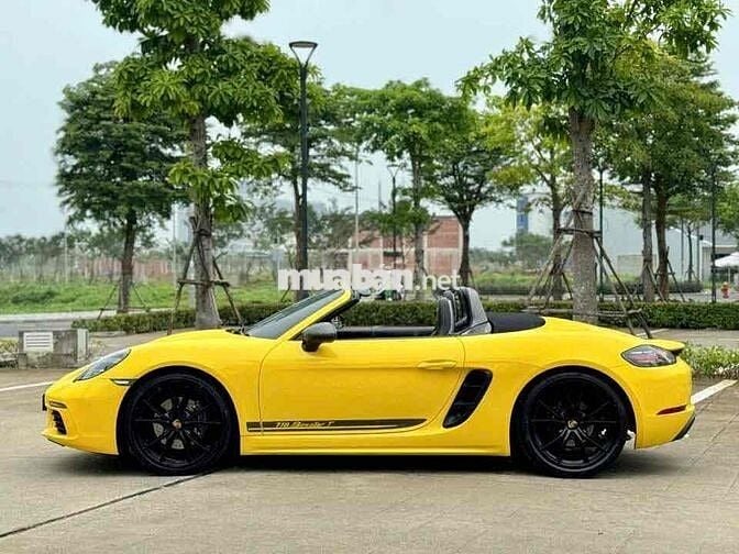 Cần Bán chiếc Porsche 718 Boxster T sx2021