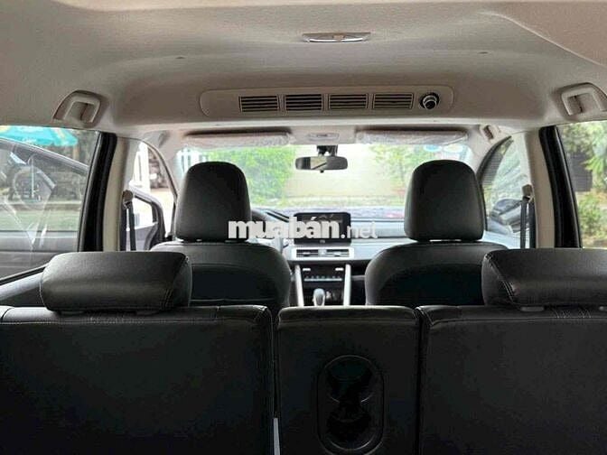 Mitsubishi Xpander 2024 Premium Đen 24.500 km